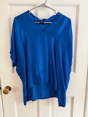 Sofia of Italy - V-Neck Drapey Silky top Cobalt Blue - size L